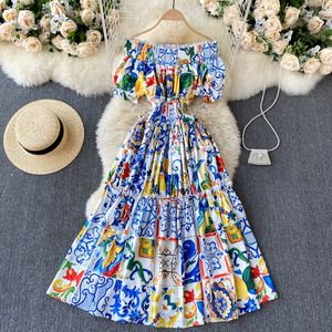 European and American ins fashion dress T Typhoon design sense print one-line collar off-shoulder bubble sleeve slim medium length dress