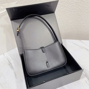 Moda bolsa de ombro nas axilas bolsa de crocodilo clássico design de logotipo de metal bolsa feminina