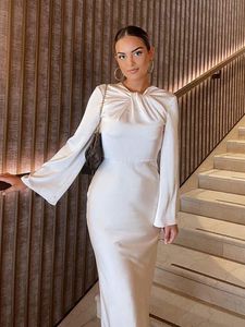 Fritidsklänningar Kvinnor Utskurna Backless Knot Satin Maxiklänning Kvinna Elegant Flare Långärmad Höst Långa Klänningar Dam Party Streetwear Klänning 230223