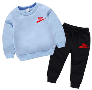 Yeni Sonbahar Erkek Kız Moda Giysileri Set Bebek Kıyafetleri Uzun Kollu Çocuk Günlük Sweatshirt Pantolon Marka Logo Baskı