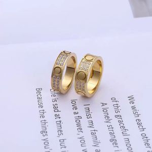 Fashion luxury ring designer ring couples diamond screw ring ladies titanium gold plated never fade non allergic jewelry gifts ladies men s jewelry wholesale