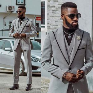 Men's Suits Light Gray 3 Pieces Men Suit Blazer Vest Pants Single Breasted Fashion Business Work Formal Causal Daily Prom Tailored