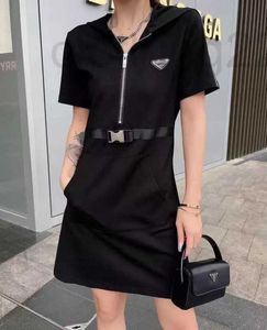 designer Women Dress Suit Tracksuits Two Pieces Suits T Shirt and Pleated Skirt For Lady Fashion Outwears Dresses With Button Letters Tees Skirts Set PJOE