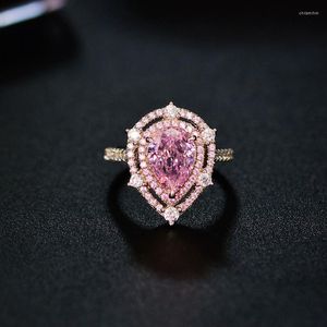 Rings de cluster Fashion Luxury Heart for Women Elegante Ladies Wedding Party Ring, linda namorada de jóias de zircão completo