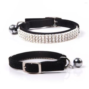 Hundhalsar Pet Collar Solid Color Cat Puppy Three Rows Elastic Diamond Bend Belt Bell Supplies Tillbehör