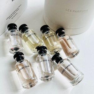 卸売香水セット10ml 7pcsローズ/エトイレフィランテ/ cceur battant/ attrape-reves/ matiere noire/ le jour se lev/ heures d'fast Box with fast Ship