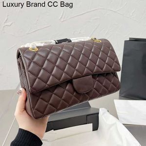 CC Omuz Çantaları Kadınlar 25cm Klasik Çift Flep Lambskin Kapitone Çantalar Altın Metal Donanım Matelasse Zincir Crossbody Omuz Çantası Çoklu Pochette Lüks Tasarım