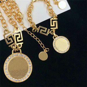 Fashion Jewellry Jewelry Set hombres Pulseras de diseño y collares para mujeres Pendientes redondos Pendientes Collar Pulseras de oro