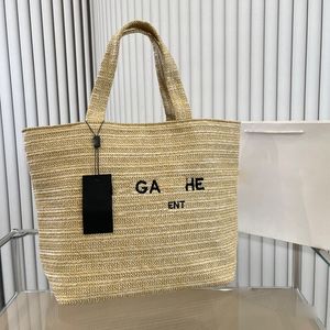 Saman dokuma plaj çantaları tote çanta büyük kapasiteli alışveriş çanta moda harfleri taşınabilir altın donanım açık el çantaları cebinde