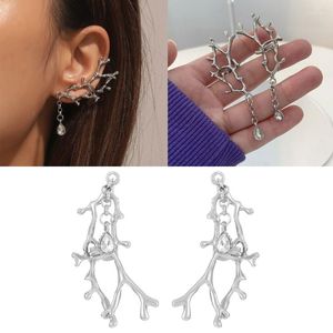 Dangle Küpeler Avrupa ve Amerikan Geometrik Antlers Kulak Klipi Takı Kadınlar Delmiş Hayvan Punk Kıkırdağı D0LC