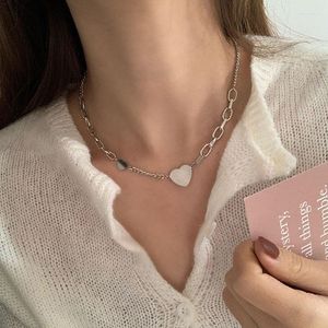 Pendant Necklaces 2023 Young Luxury Love Stitching Necklace Feminine Design Chain Sweet And Cool Wind Fashion Jewelry