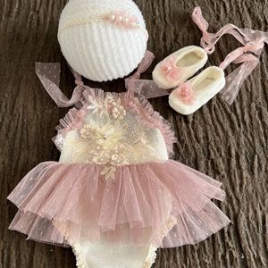 Keepsakes 1set Lace Born Pography Props Clothes Princess Baby Girl DressPearl Headbandshoes Outfit Baby Po Shooting Accessories 230223