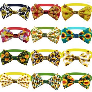 Hundkläder 50/100 st. Spring Valp Grooming Accessories Small Middle Dogs Bow Ties Slips Holiday Party Bowties Pet Supplies