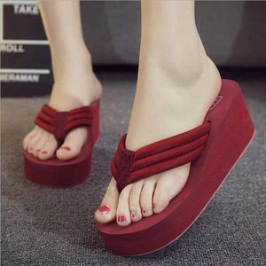 Slippers Summer Sandals Women T-Strap Flip Flops Thong Sandals Designer مرنة الفرقة السيدات Ladiator Sandal Shoes 230224