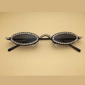 Solglasögon 90 -talets röda glasögon smal små runda solglasögon vintage varumärkesdesigner Crystal Oval Glasses Mens Shades Metal Party Eyewear UV400 G230223
