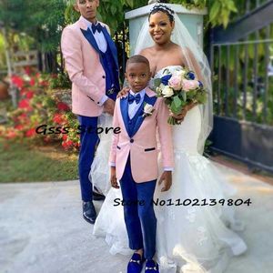 Clothing Sets Boys Suit 3 Piece Wedding Line Up Tuxedo Kids Blazer Pants Vest Formal Dress Point Lapel Jacket Pink Outfit ensembles de blazers W0224