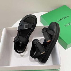 Sandaler sommarskor kvinna platt plattform kvinnor mjuk casual öppen tå kilar strand sandal denim bekväma sandalier y2302