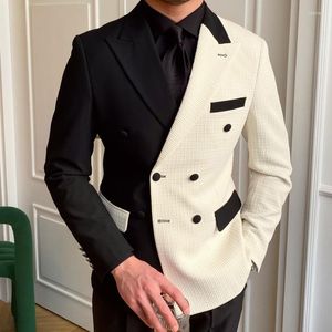 Erkekler Takım Sonbahar Partisi Kulübü Dikiş Kontrast Blazer Hombre Ceket Erkekler Çifte Kesilmiş Moda Siyah Beyaz Patchwork