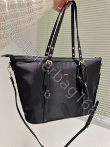 Il design curvo della borsa shopping 22Tote Designer è elegante Fashion New Top Quality Temperament Card Holder Crossbody Handbag Shoulder Bags Clutch