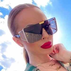 Occhiali da sole New Big Square Occhiali da sole Donna Side Shield Fashion Flat Top Occhiali da sole Gradient Oversize Shades Oculos de sol feminino G230223