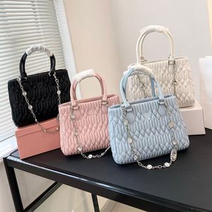 حقائب اليد الفاخرة المصممين حقائب اليد الوردي المحفظة Miu Crystal Cloque Fashion Basket Women حمل الحقائب الترفيهية الكتف الشاطئ حقائب التسوق للسفر