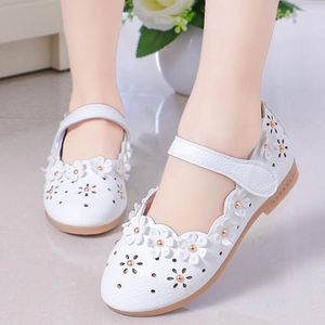 Flat Shoes Flower Children Hollow Princess For Kids Girls White Silver Pink Party Designer Dance Dress Shoe 1 6 8 12 Years