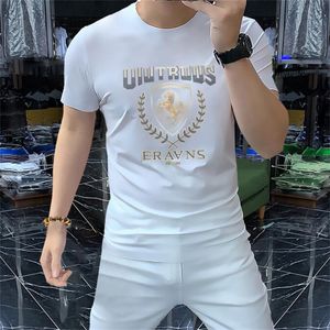 2023 Summer Mens Designer T Shirt Casual Man Womens Loose Tees with Letters Hot Diamond Horse Kort ￤rmar Top Sell Luxury Men T Shirt Size M-4XL