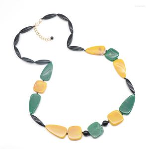 Kedjor Tillverkare Long Green Yellow Harts Beads Link Chain Halsband