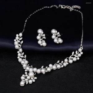 Catene Squisito Matrimonio Sposa Collana Orecchini Set di gioielli Fascino Donna Imitazione Perla Accessorio Regali romantici