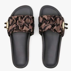 designers sandals Slippers fashion Summer Girls Beach womens sandal Slides Flip Flops Loafers Sexy Embroidered shoes