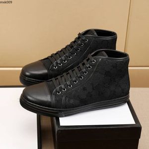 Роскошные дизайнерские мужские спортивные обувь для отдыха ткани с использованием холста и кожи Разнообразие удобного материала M9HJ000001