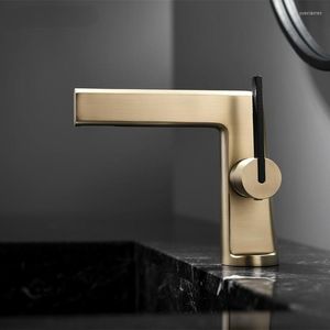 Bathroom Sink Faucets Luxury Gold Brush Brass Faucet Single Handle Water Tap Cold And Mixer MJ119