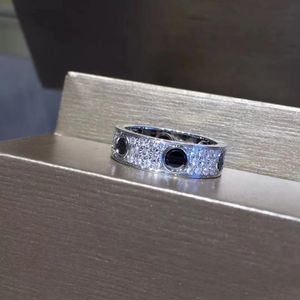 klasik grup halkaları vidalı aşk yüzüğü tam elmaslar titanyum çelik siyah tırnak erkekleri kadınlar mektuplar altın gümüş tasarımcı lüks hediye kız arkadaşı düğün takı
