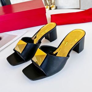 Sandali estivi firmati moda bordeaux open-toe tacchi alti stile fata tacco spesso infradito da spiaggia