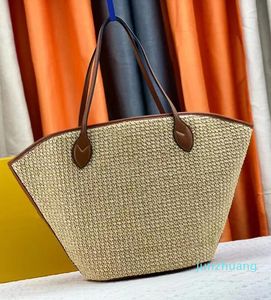 Hot Saling Luxurys Designers Bagscapucines BB Handv￤ska Totes Straw 1313 Shopping Bag Pures Shoulder Bags Raffi Beach Bag Free Ship
