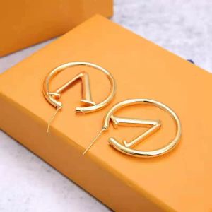 Exquisite Ohrringe, Designer-Damen-Luxus-Gold-Ring-Ohrringe, Buchstaben-Ohrringe, vergoldete, versilberte Ohrringe, geeignet für Party-Accessoires zum Valentinstag