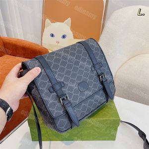 23 Moda Evrak Çantası Tasarımcısı Crossbody Çanta Kontrol Erkek Laptop Çantaları 28cm Postacı Çantası Evrak Çantaları