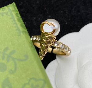 Модное жемчужное кольцо с двойной буквой Bague Bijoux, дизайнерские кольца, ювелирные изделия, открытые, регулируемые для женщин, женские подарочные кольца с коробкой