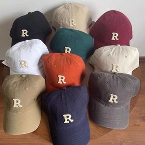 Moda saf renk beyzbol kapakları mektup r kamyoncu erkek ve kadınlar için 54-60 cm için şapka takılmış şapkalar