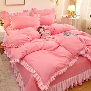 Zestawy pościeli wostar uroczy w stylu księżniczki różowa kołdra 4 -częściowa luksusowe podwójne łóżko czteroczęściowy zestaw kołdrę poduszki 230224