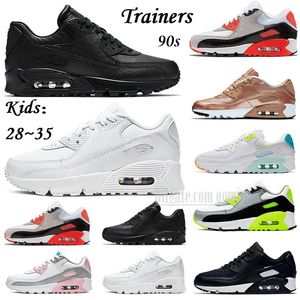 Barn 90-talsdesigner Brand Kids Shoes Baby Toddler Classic Children Boys Grils Sport Sneakers Trainers Outdoor Sports Running Shoe 28-35