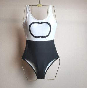 Tasarımcı Kadın Mayo Birleştirilmiş Kadın Bikini Seksi Plaj Sörf Bikini Yaz Mayo Moda Mektubu Baskılı Strappy Siyam Split Style Mayo Tek Parça