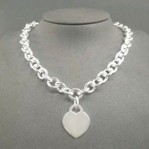 S925 Sterling Silver Necklace For Women Classic Heart-Shaped Pendant Charm Chain Halsband Lyxvarumärke smycken halsband Q0603 97ej#