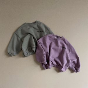 Tシャツ秋の子供の手紙長袖Tシャツ幼児刺繍底部シャツの男の子幼児カジュアルコットンスポーツティー230224