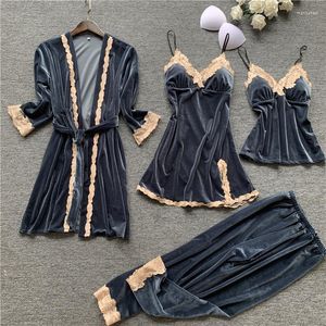 Kadın pijama 4pcs kadın pijama setleri bayanlar gecelik bornoz seksi pijama kadife ev kıyafetleri ihmal pijama giyim