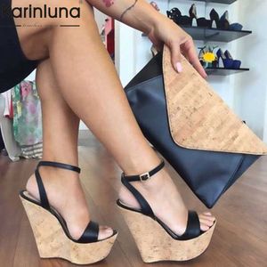 Sandaler 2022 Summer Brand New Woman Shoes Fashion Platform Wedge Shoes Super High Heel Sandaler Custom Big Size 43 Women Shoes Z0224