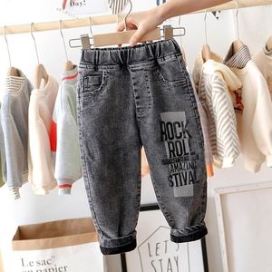 Jeans crianças calça calça criança menino estriado calças de bebê jeans versátil casual meninos de cair roupas de crianças 230224