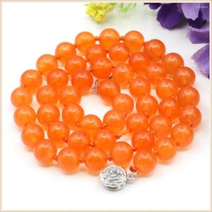 Kedjor 8 10mm runda orange jades chalcedony halsband natursten ros lås tillbehör nackkläder kvinnor flickor diy smycken gör design