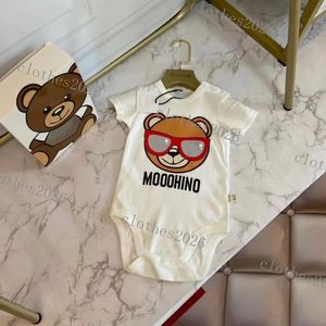 新生児の赤ちゃんBebeプリントコットンロンパー0-2y Rompers ToddleBabyBodysuit Retail新生児服の子供用ジャンプスーツ服0-24ヶ月ホワイト