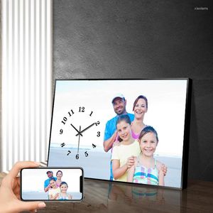 Väggklockor Skicka POS för att anpassa Art Clock Digital Aluminium Alloy Frame 25x40cm Tempered Glass Silent Family Gift